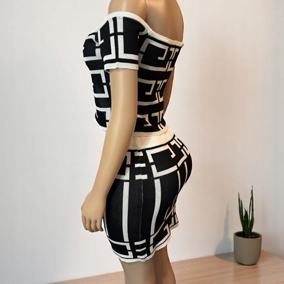 Off The Shoulder Geometric Print Set - Picture 8 of 11